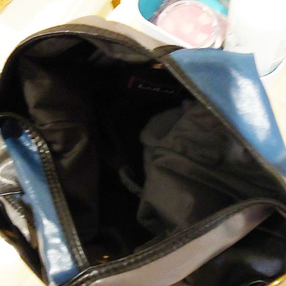 Fabulous Blue, Black, Grey Leather Purse - Picture 8 of 8